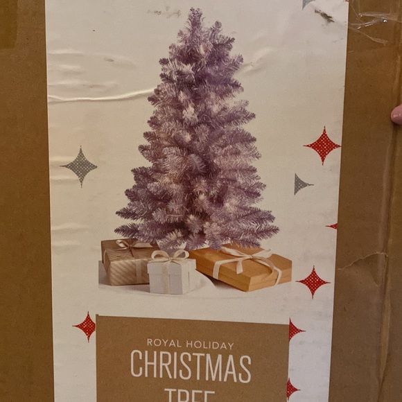 2 1/2 Feet Tall Lighted Christmas Tree - Picture 5 of 9